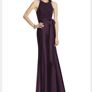 NWOT Alfred Sung Mikado D737 Trumpet Gown Aubergin